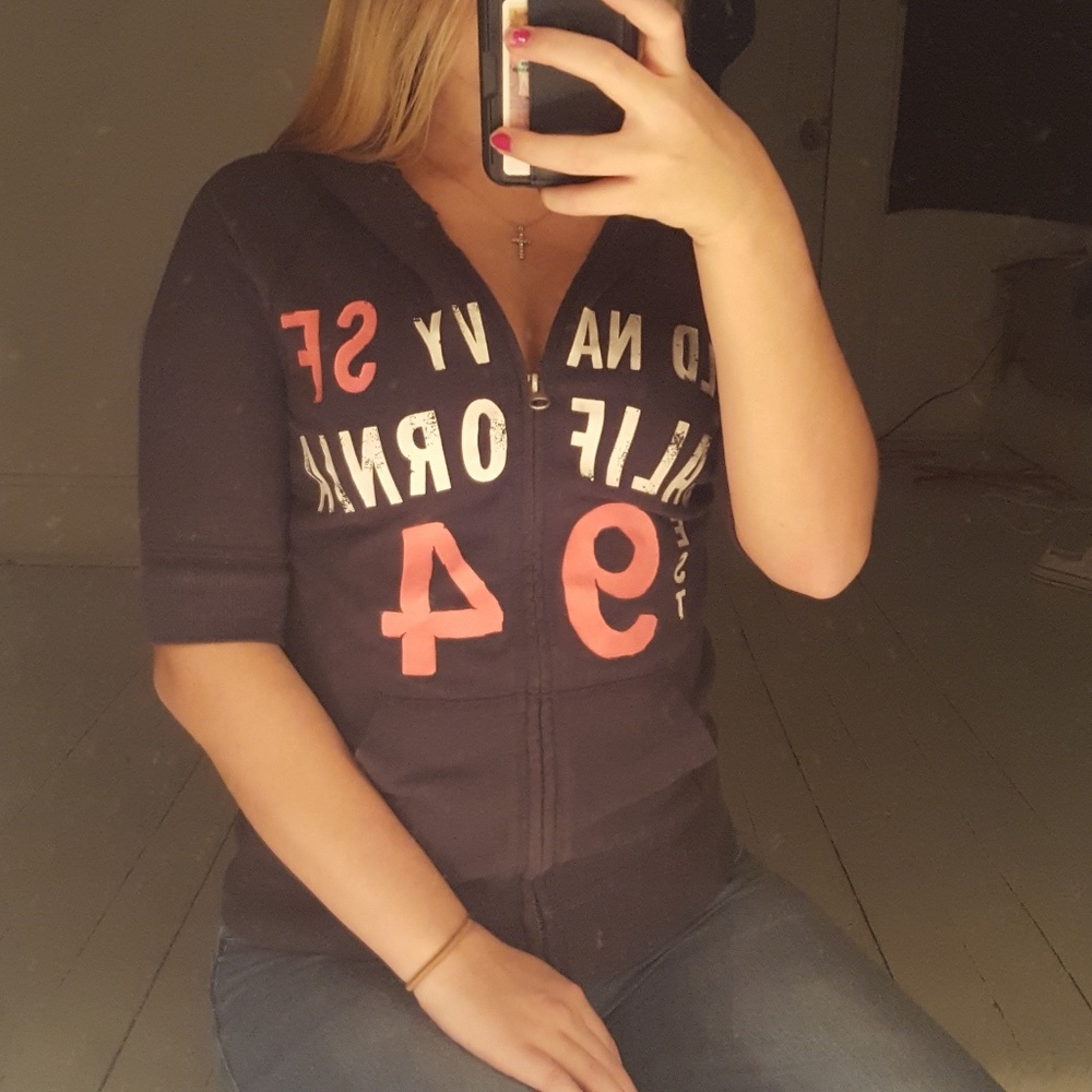 Old Navy Cropped Sleeve Jacket Tee